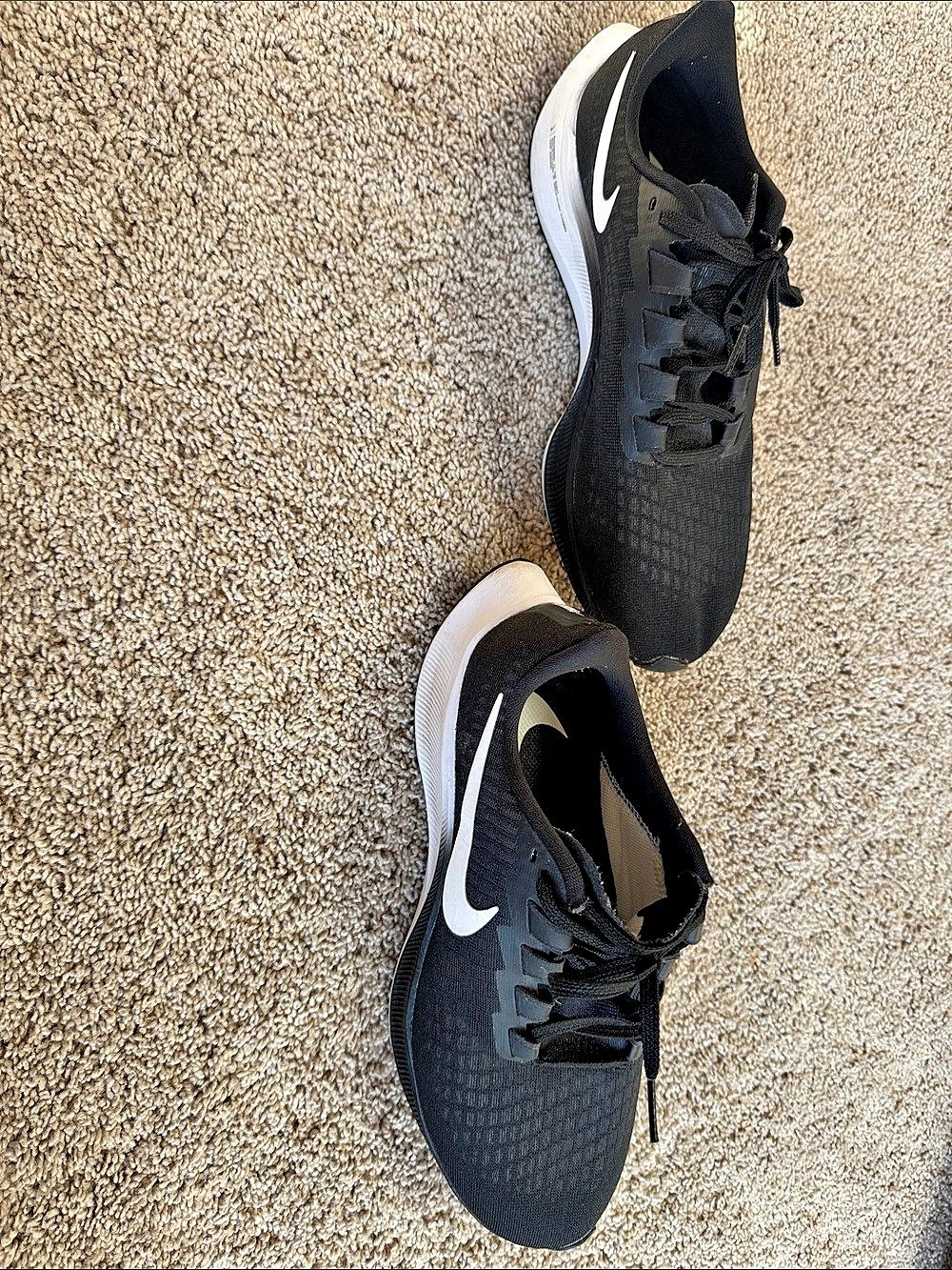 Nike Air Zoom Pegasus Black & White Athletic Shoes